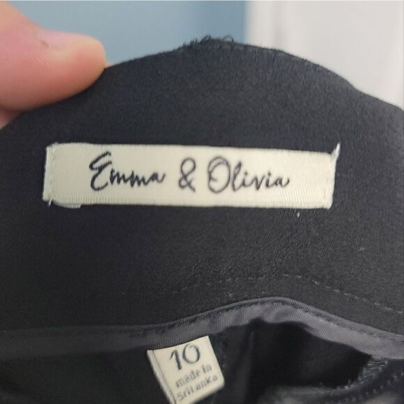 EMMA & OLIVIA Pinstriped Women's Pants - Picture 7 of 11